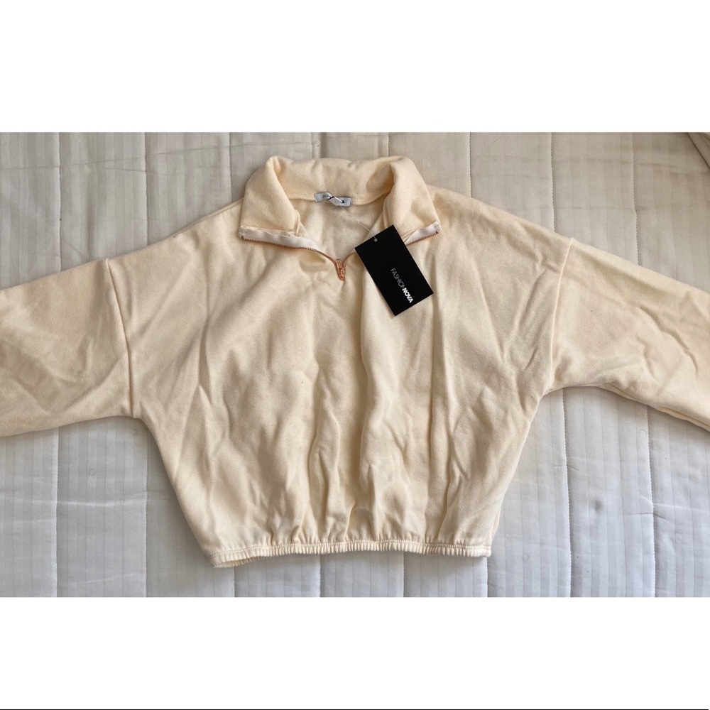 Brand New - Fashion Nova Cropped Sweater